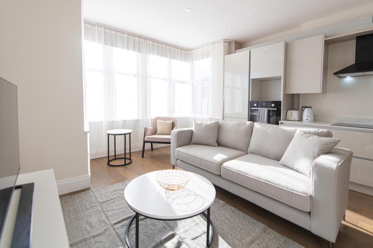 Апарт отель Ealing Residency Лондон Экстерьер фото