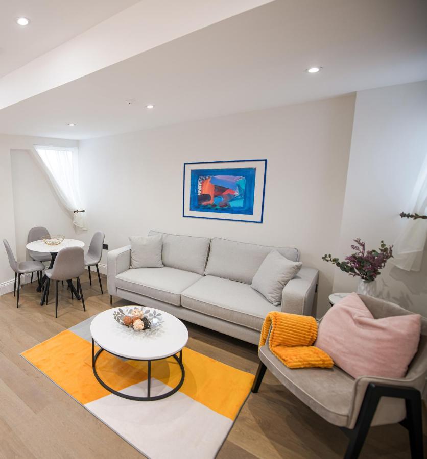 Апарт отель Ealing Residency Лондон Экстерьер фото