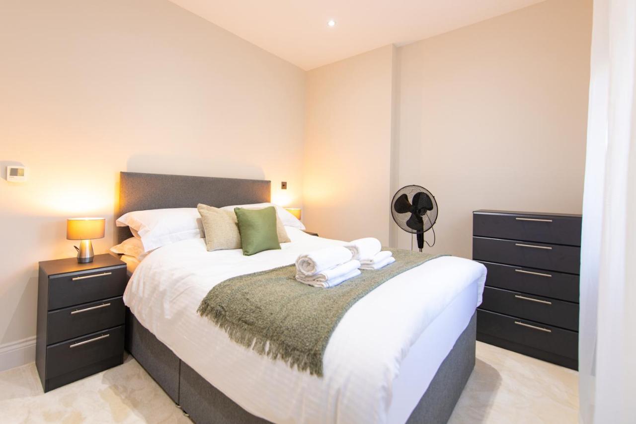 Апарт отель Ealing Residency Лондон Экстерьер фото