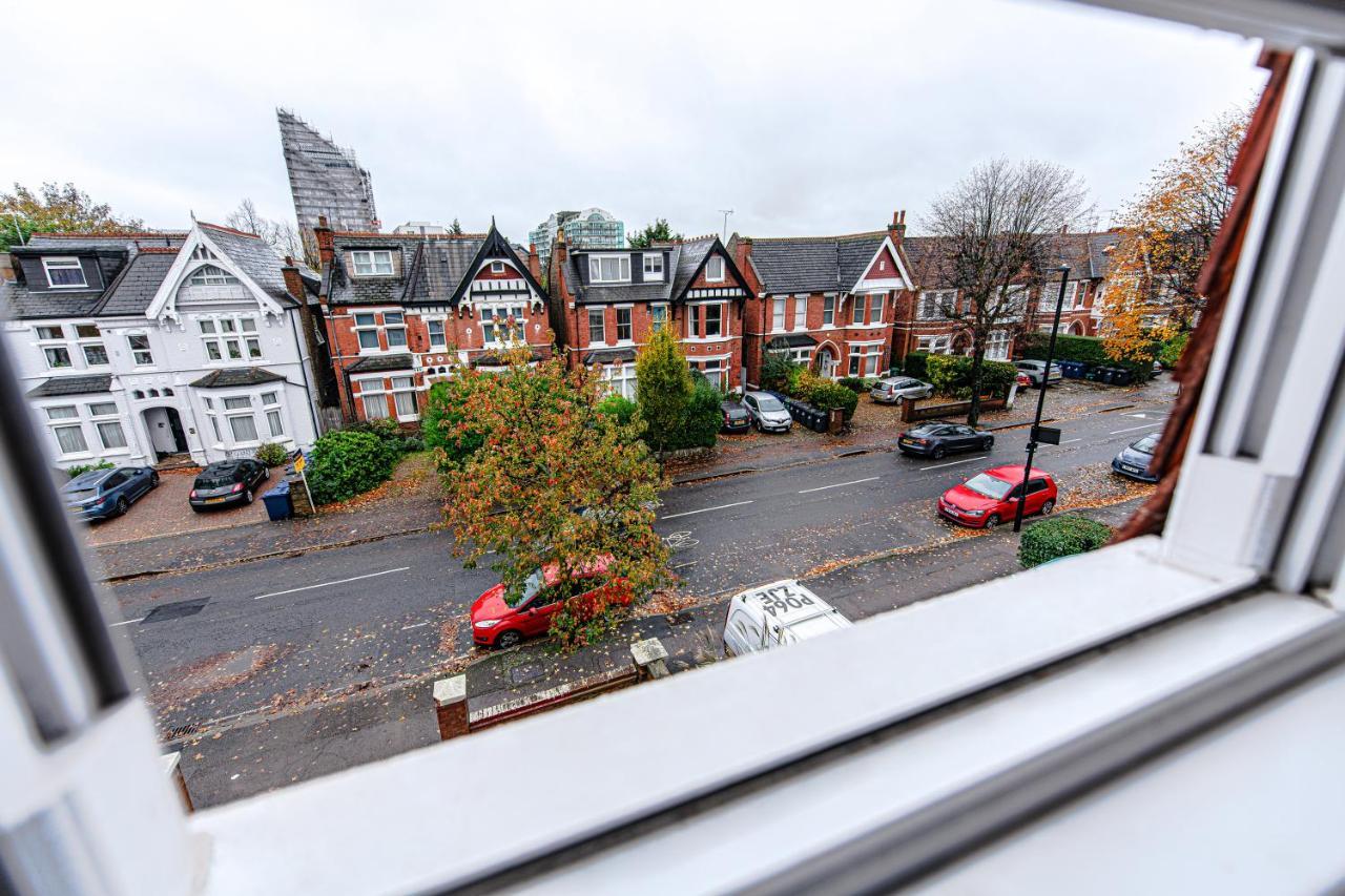 Апарт отель Ealing Residency Лондон Экстерьер фото