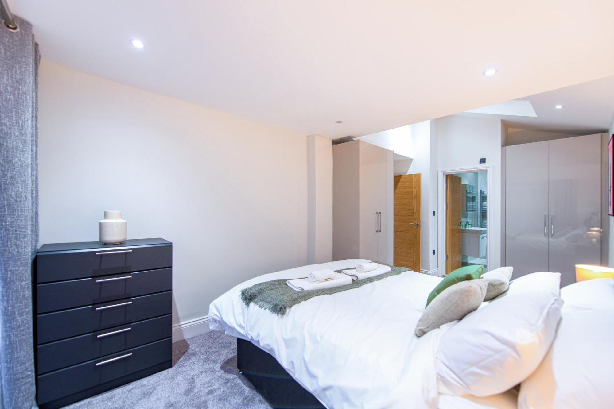 Апарт отель Ealing Residency Лондон Экстерьер фото