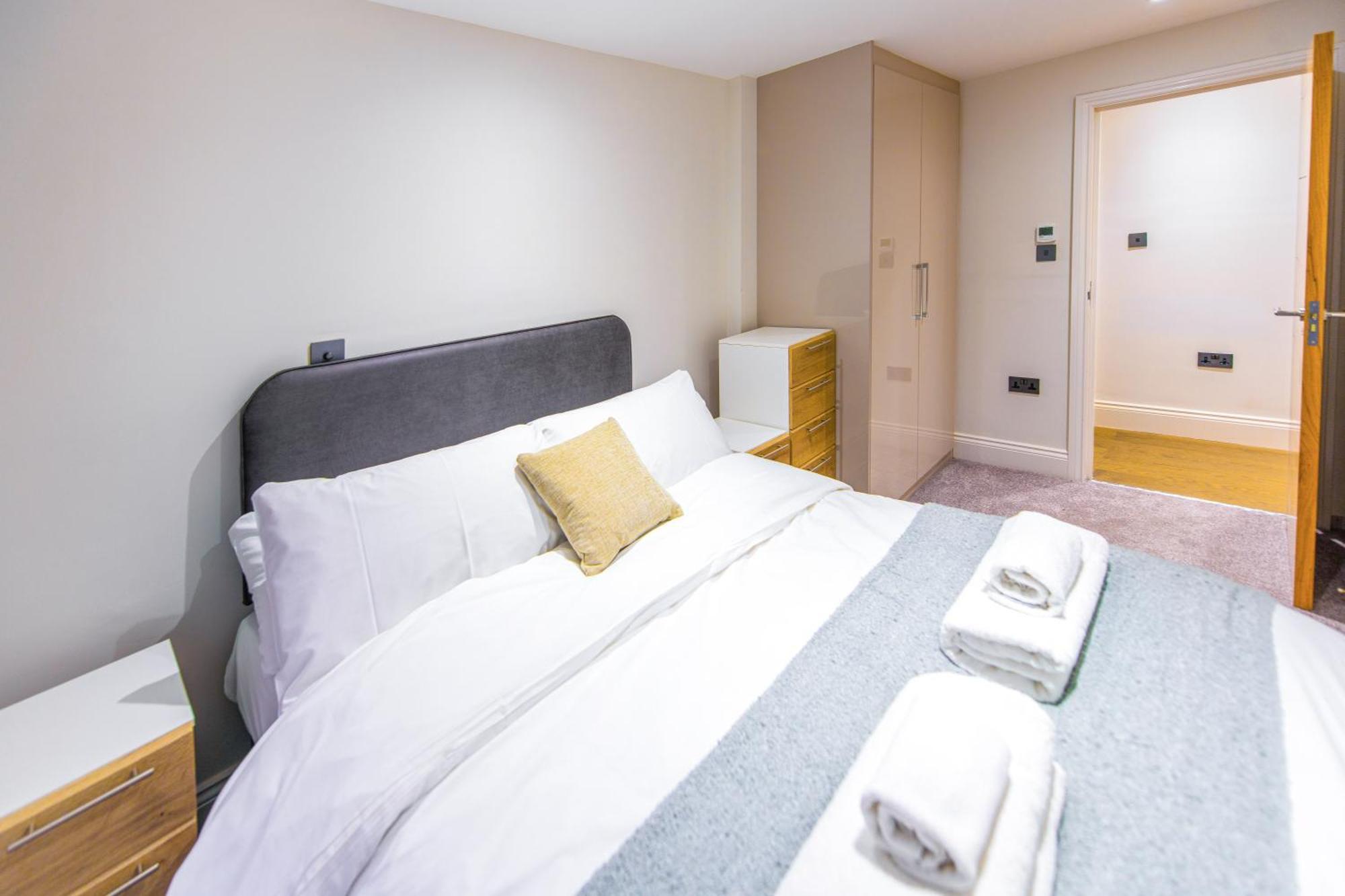 Апарт отель Ealing Residency Лондон Экстерьер фото