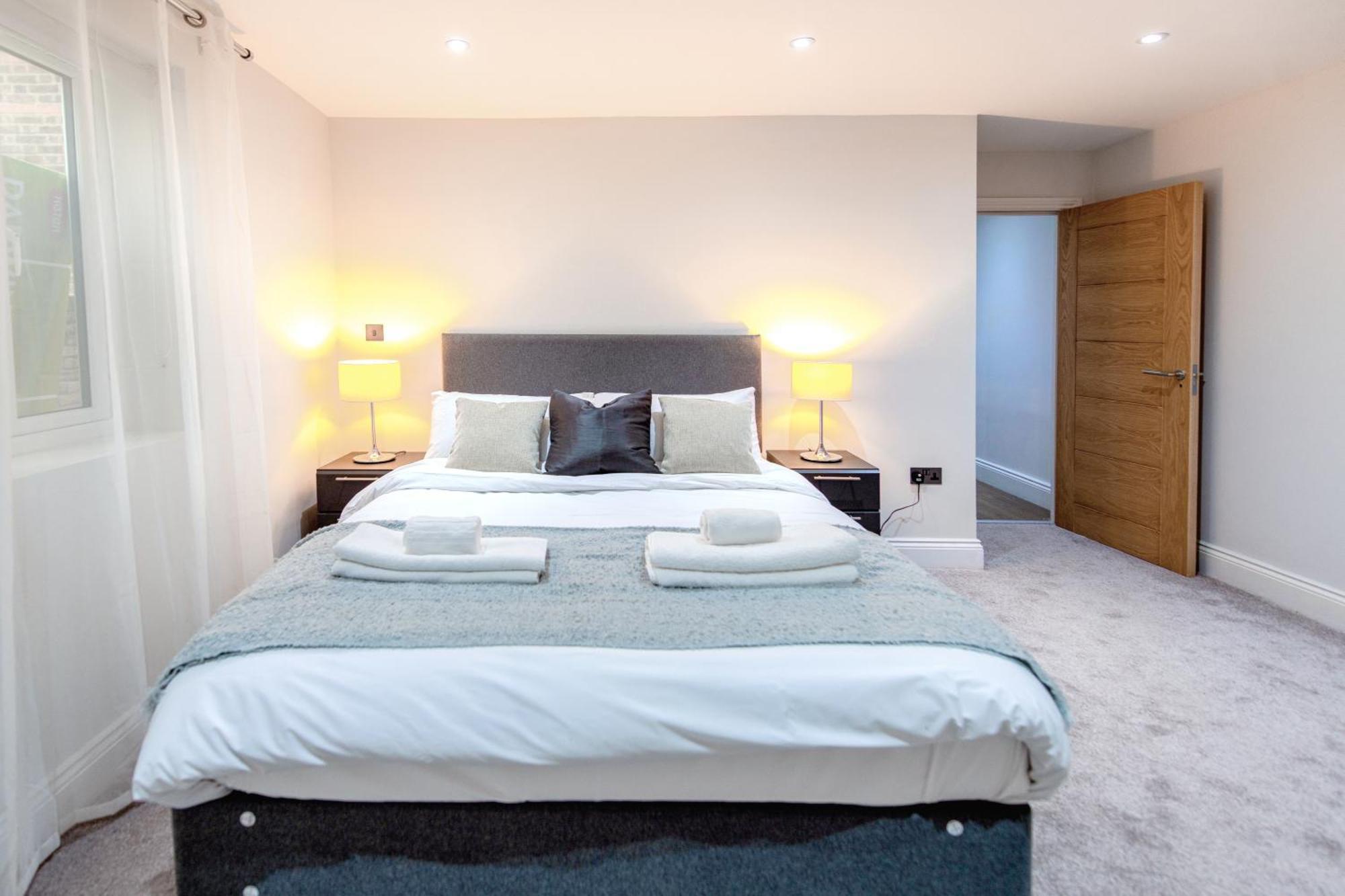 Апарт отель Ealing Residency Лондон Экстерьер фото