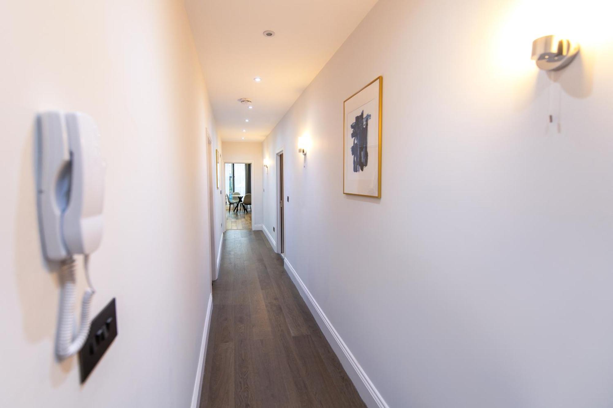 Апарт отель Ealing Residency Лондон Экстерьер фото